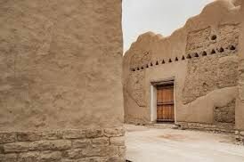 للمجد والعز سائرون