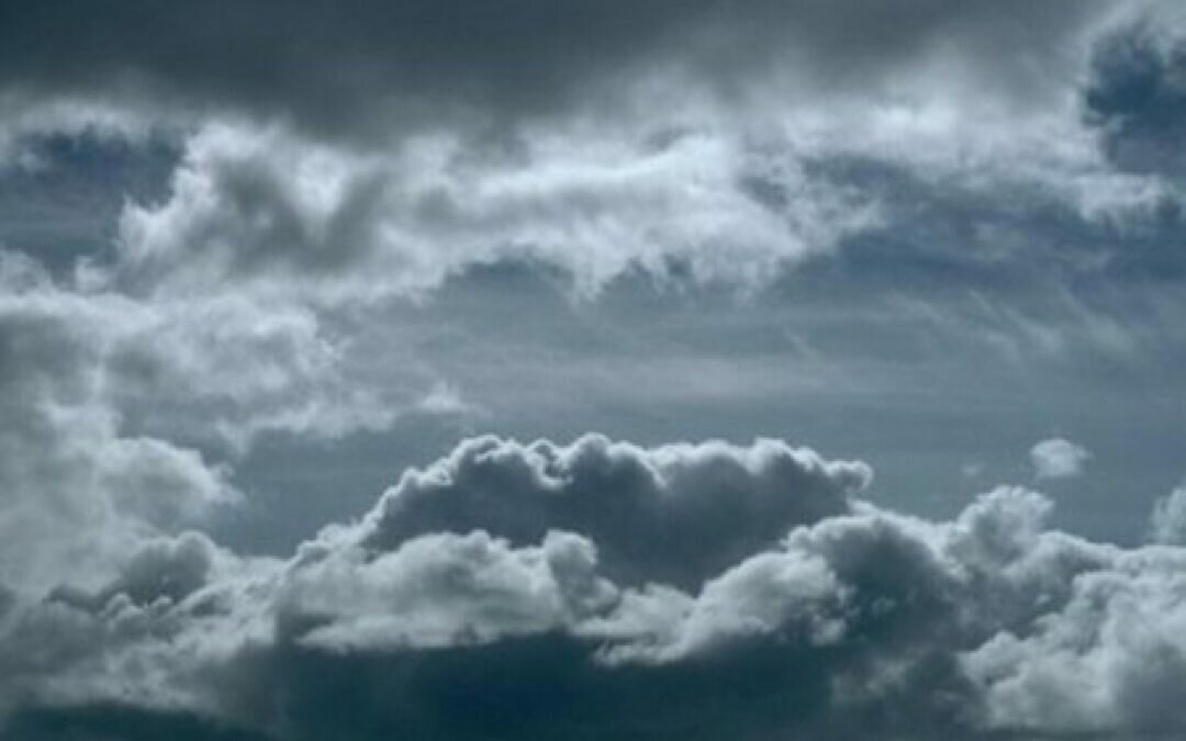 توقعات الطقس.. سماء صحو إلى غائمة جزئيًا على هذه المناطق