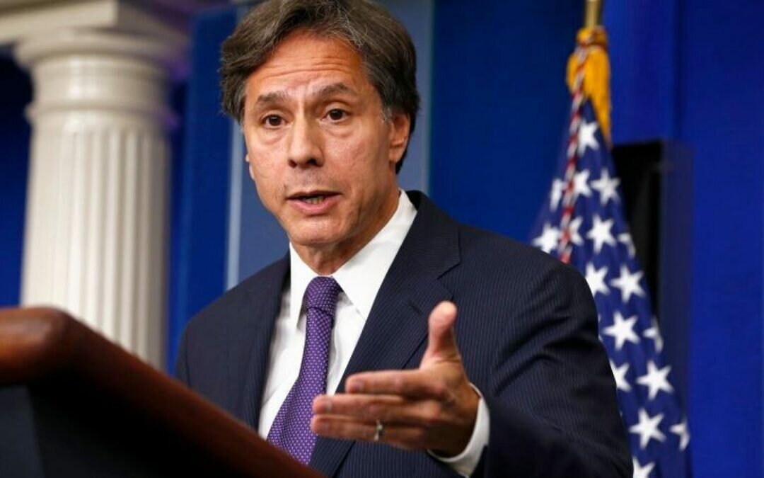 بعد تطور الموقف.. أمريكا تنقل دبلوماسييها في أوكرانيا إلى هذه الدولة