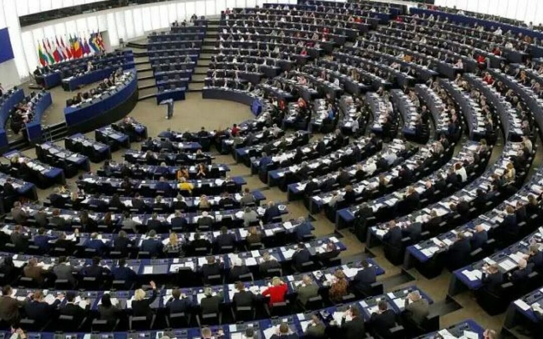 رسميًا.. الاتحاد الأوروبي يفرض عقوبات ضد روسيا تشمل 351 برلمانياً و27 فرداً وكياناً