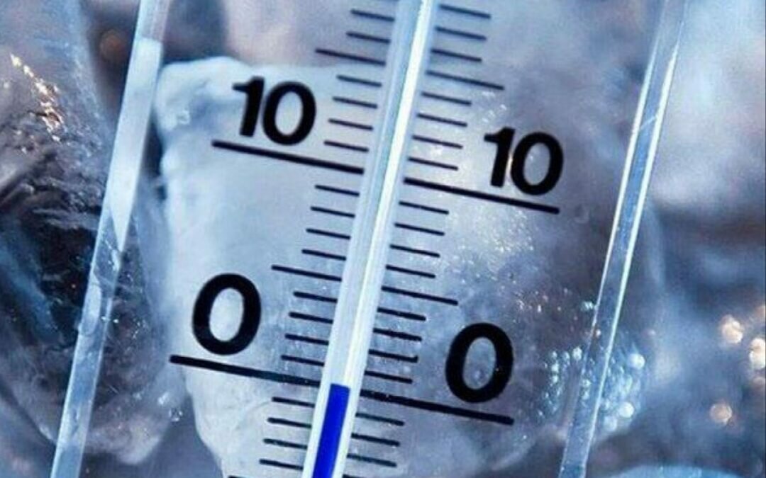 حالة الطقس المتوقعة: انخفاض درجات الحرارة ورياح سطحية تُسبب انعدام في الرؤية الأفقية