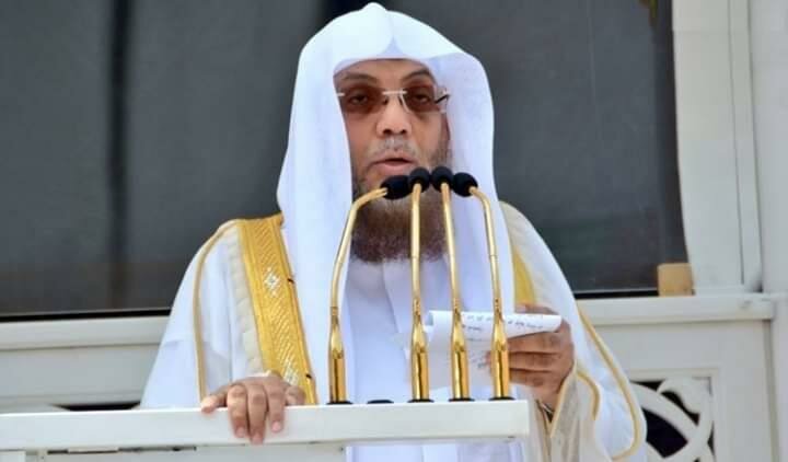 خطيب المسجد الحرام: لا تصوموا قبل رمضان بيوم أو يومين إلا في هذه الحالة