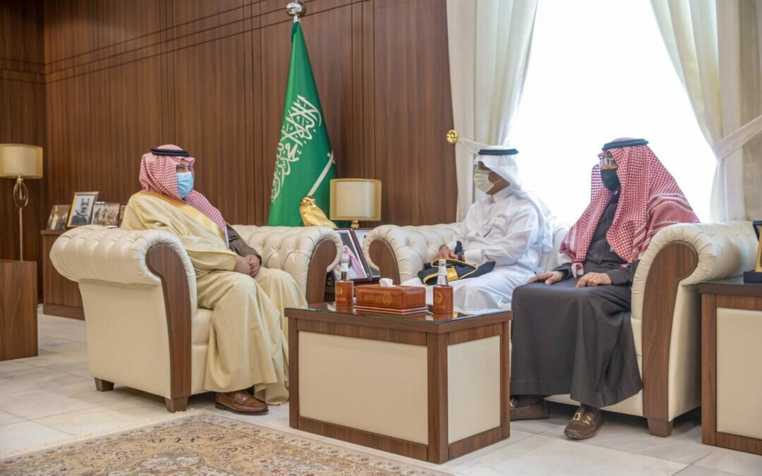 أمير حائل يستقبل فريق هيئة كفاءة الإنفاق والمشروعات الحكومية “إكسبرو”