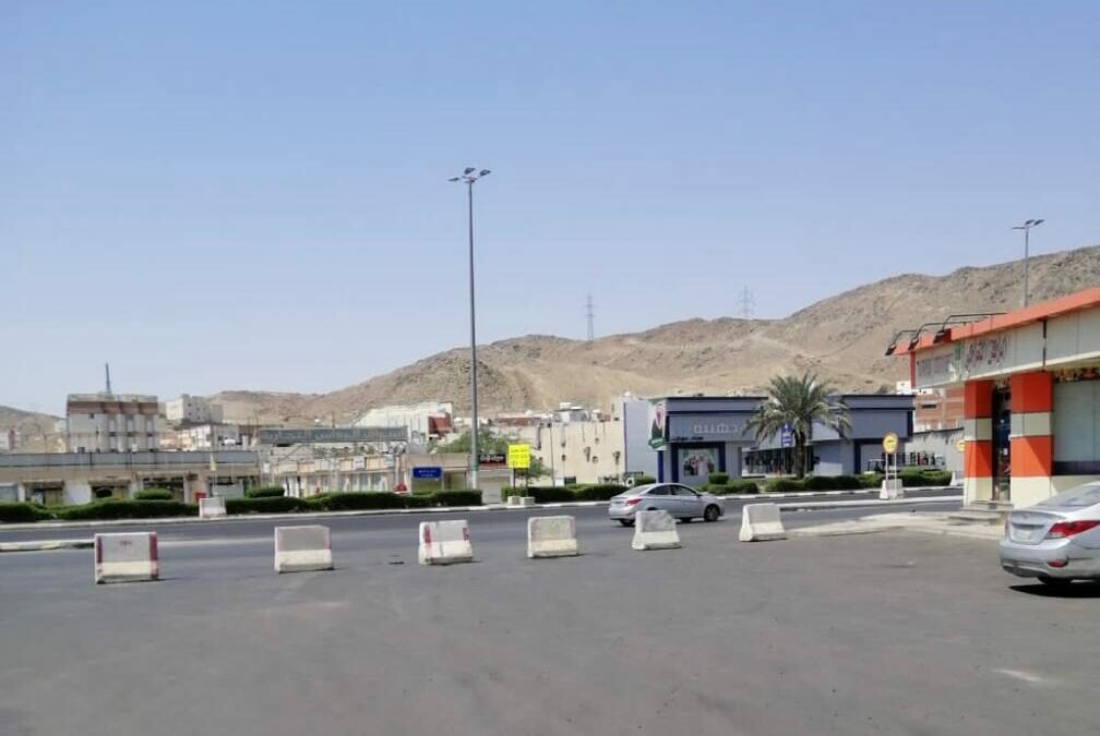 إغلاق محطات وقود مخالفة ومكافحة الغسيل العشوائي للسيارات بشوارع مكة