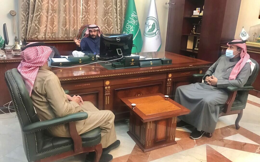 محافظ القربات يستقبل رئيس الفريق التنفيذي للحمايه الأسريه بالقريات