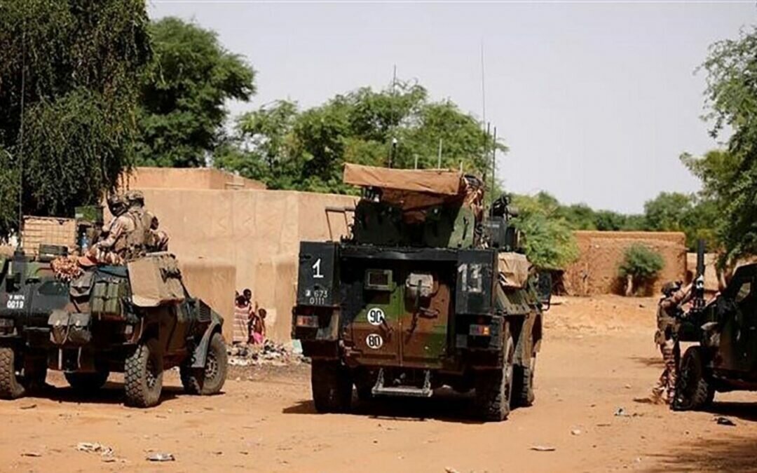 مصرع 27 جندياً وإصابة 33 آخرين بهجوم على موقع عسكري وسط مالي