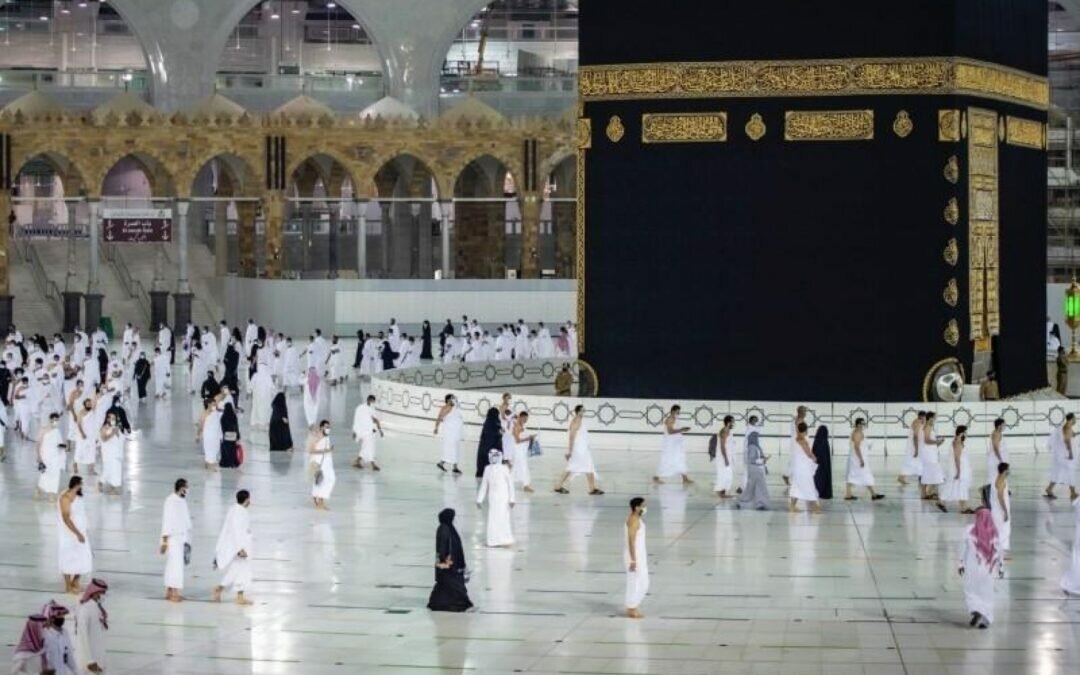 «الحج والعمرة» توضح حقيقة انتهاء حجوزات تصاريح العمرة في رمضان