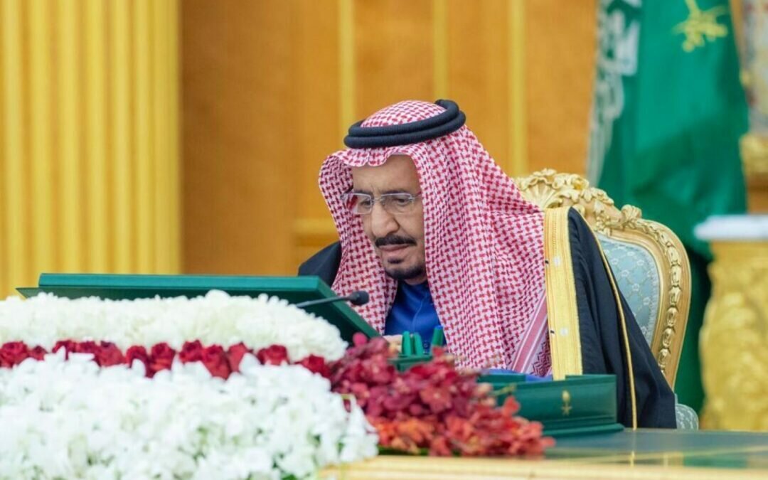 خادم الحرمين يوجه شكره لأبنائه وبناته شعب ⁧‫المملكة‬⁩ على مشاعرهم النبيلة تجاهه