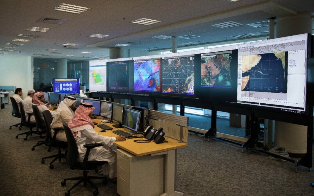 سحب رعدية ورياح مثيرة للأتربة والغبار على هذه المناطق.. توقعات طقس اليوم