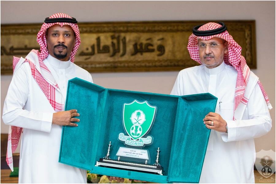 رسميًا.. “الأهلي” يُطلق المرحلة الأولى لخطة “التحول الرقمي” (صور)