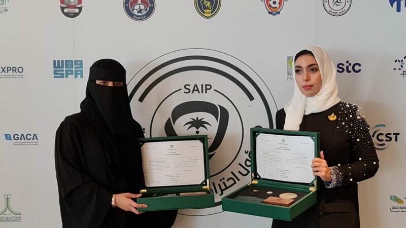 أكملوا اختبارات الـ “وايبو” و”سايب”…اعتماد مختصين في الملكية الفكرية بـ “غرفة مكة” دعماً للاقتصاد الإبداعي