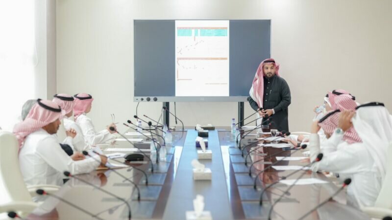 وزارة الاستثمار تعقد اجتماعها مع غرفة جازان لاستعراض جدول الأعمال لـتنظيم منتدى جازان للاستثمار 2023