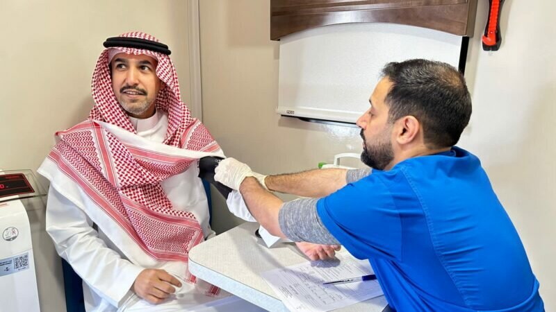 موارد وتنمية حائل يُقيم حملة التبرع بالدم لموظفيه تزامناً مع اليوم العالمي