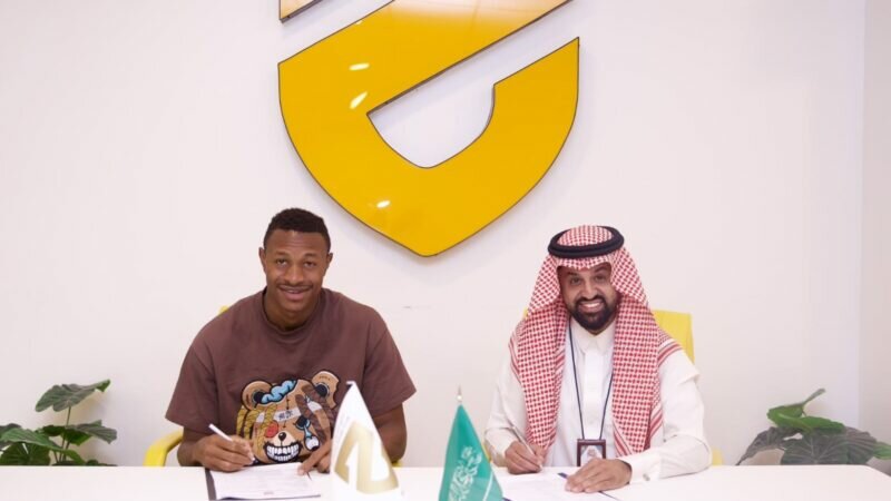 نادي الحزم يتعاقد رسميا مع المهاجم الغامبي محمد باداموسي