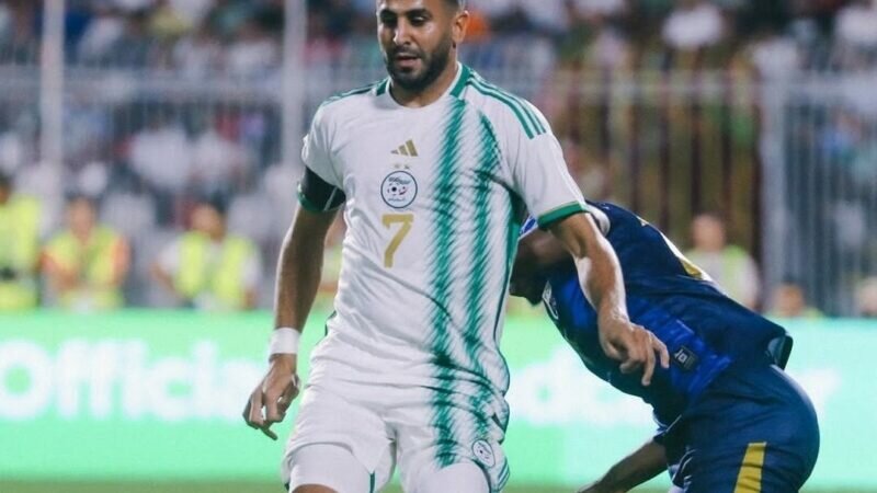 رياض محرز : مشاركتي مع الجزائر لا ترتبط بالدوري الذي العب فيه