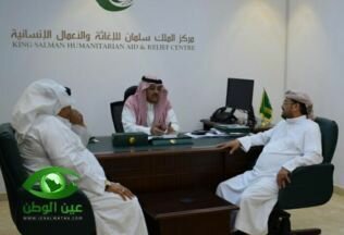 المحافظ الحوري يلتقي مع مدير مركز سلمان للإغاثة والأعمال الإنسانية بجدة