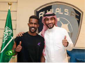 رسميًا .. العابد هلاليًا لثلاث سنوات والمعيوف لعامين