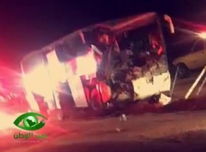 انقلاب حافلة ركاب شمال الطائف يُسفر عن إصابة 21 شخصاً