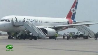 هلع بين المسافرين .. خلل بمحرك طائرة يمنية بعد 10 دقائق من الإقلاع